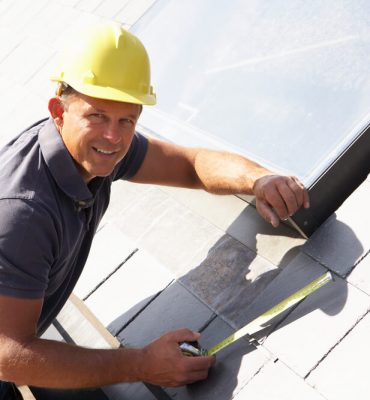 What to Look for When Hiring a Roofer in Florida